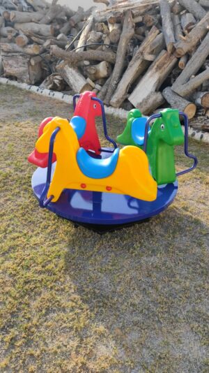 INDOOR OUTDOOR KIDS TOY THREE PERSON HORSE ROUNDER – ROTARY TOY – SIZE; 120X120X85CM