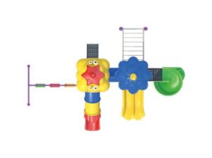OUTDOOR PLAYGROUND TOY WIRH 4 SLIDES, 3 SWINGS AND 2 CAPS SET SIZE; 600X500X340CM