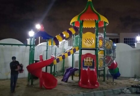 Big Outdoor Heavy Duty Playground Set for Kids – 4 Slides, 3 Swings & 2 Climbing Nets – Size: 1225x588x600 cm
