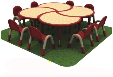 Indoor and outdoor wooden adjustable table. size; 152x152x45-55cm