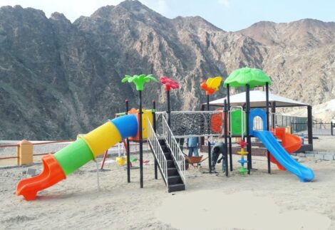 Big Outdoor Playground Set – 3 Slides & 3 Swings – Heavy Duty Design – Size 830x660x330 cm