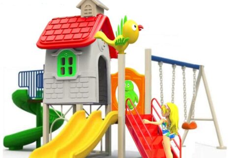 Outdoor Playground Toy – 3 Slides & 2 Swings – Sturdy Backyard Set – Size 580x500x280 cm