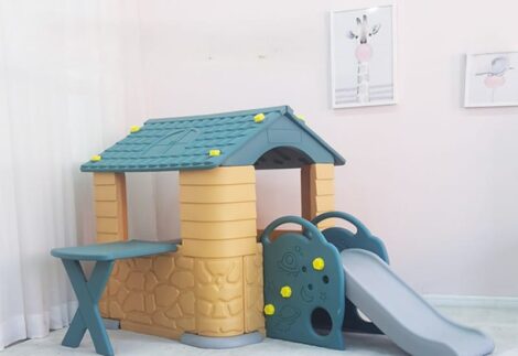 Plastic Playhouse for Kids – Indoor & Outdoor Use – Ideal for Early Childhood Play