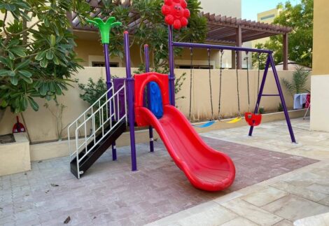 Outdoor Playground Toy with 3 Swings & 1 Slide – Colorful, Safe & Easy to Assemble – Size 470x245x270 cm