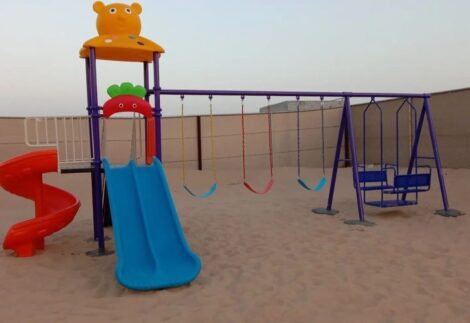 Outdoor Playset with 3 Normal Swings, Family Swing & 3 Slides – Large, Fun & Safe – Size 710x430x320 cm