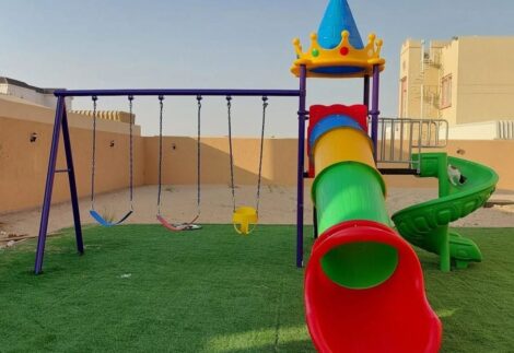 Outdoor Playground Toy with 2 Slides & 3 Swings with King Top Cap – Royal Design & Quality – Size 545x525x350 cm