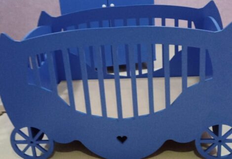 Closed carriage bed