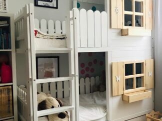 Bunk bed with House shape and windows