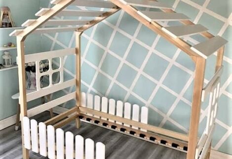 Bed like a house shape with fence wall