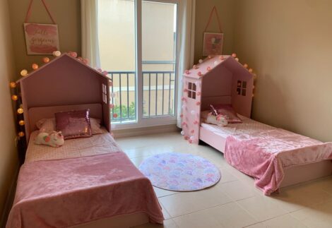 House shaped bed