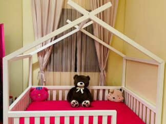 Tent bed with fence