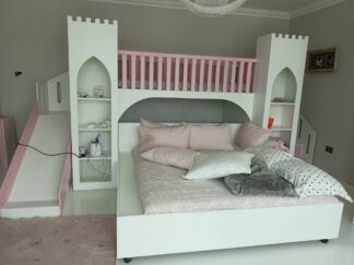Castle bed