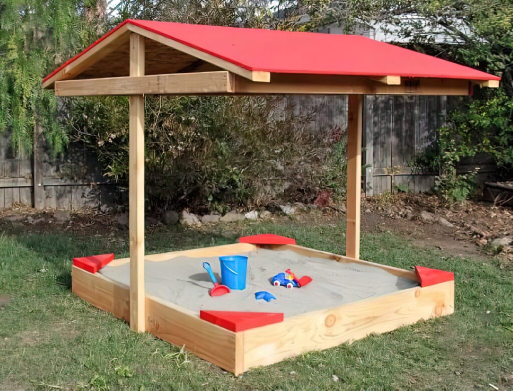 House-shaped sandbox without drawer