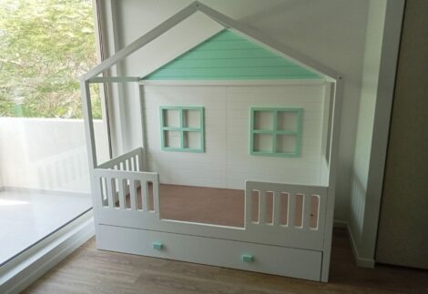 Cottage Kids Bed with Storage