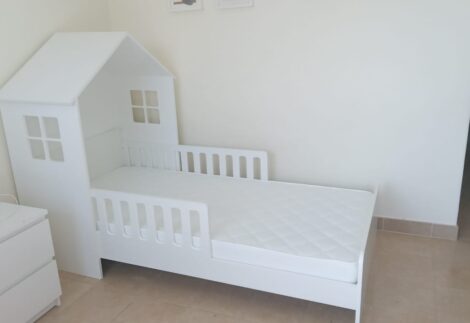 Cozy Cottage Kids Bed