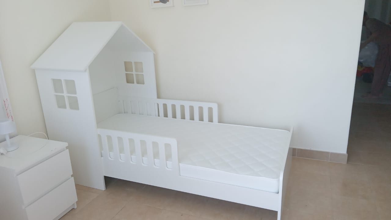 Cozy Cottage Kids Bed