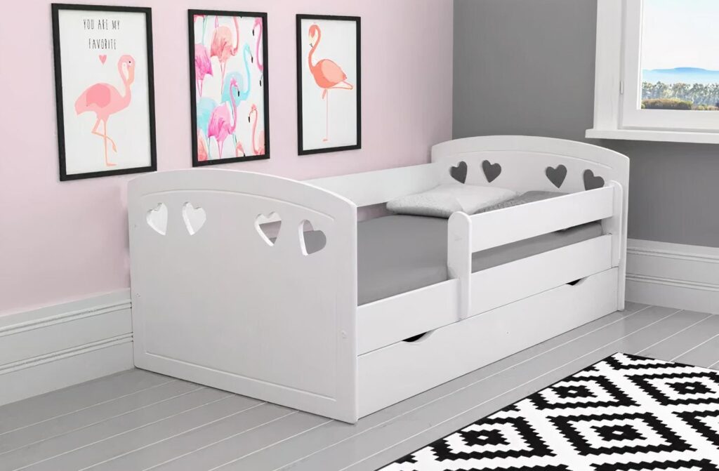 Kids Bed with 4 Heart Heads
