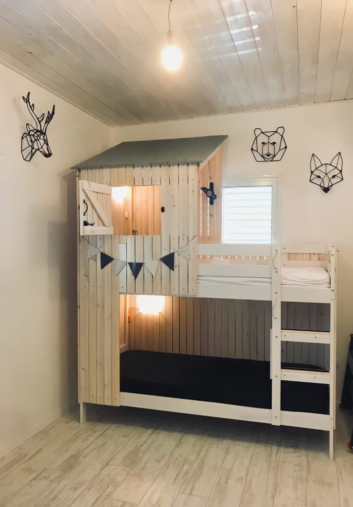 Bunk bed
