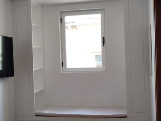 Seating Unit with Built-in Storage