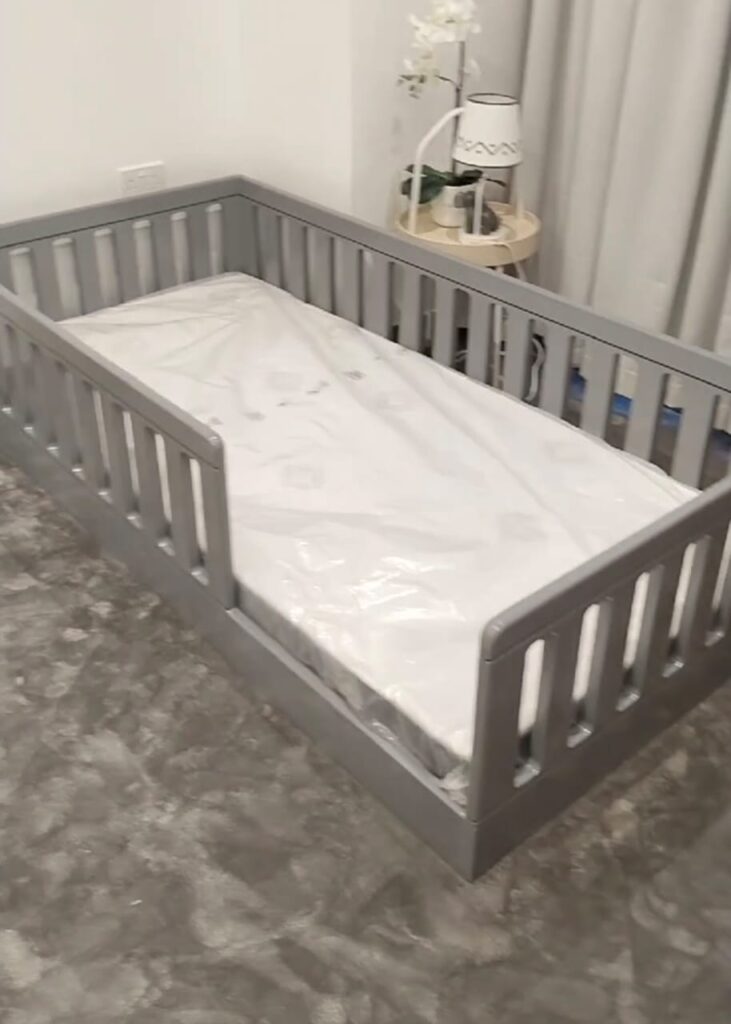 MONTESSORI , FLOOR BED