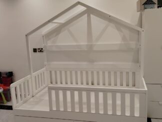 FLOOR BED