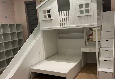 BUNK BED