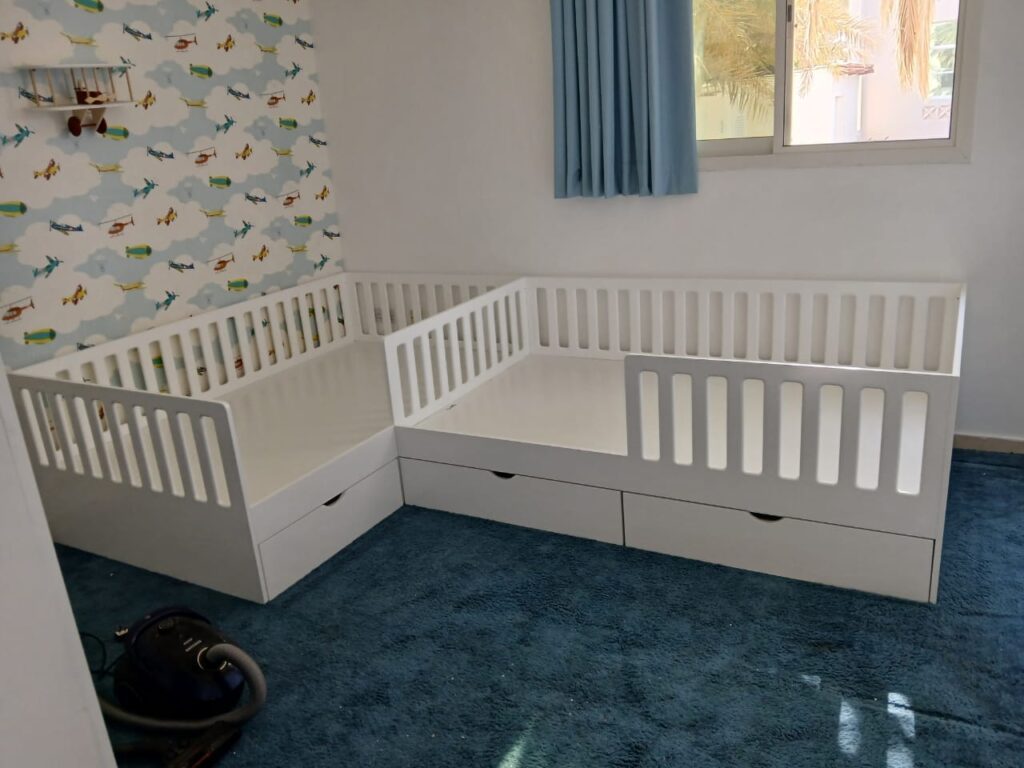 L SHAPE BED