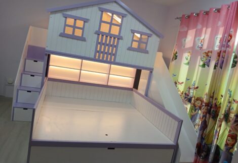 Bunk bed