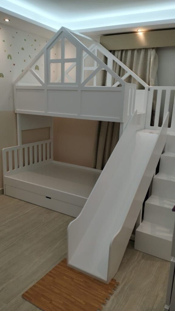 BUNK BED