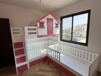 Bunk bed (L-shaped bed with house bed)