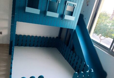 Bunk bed