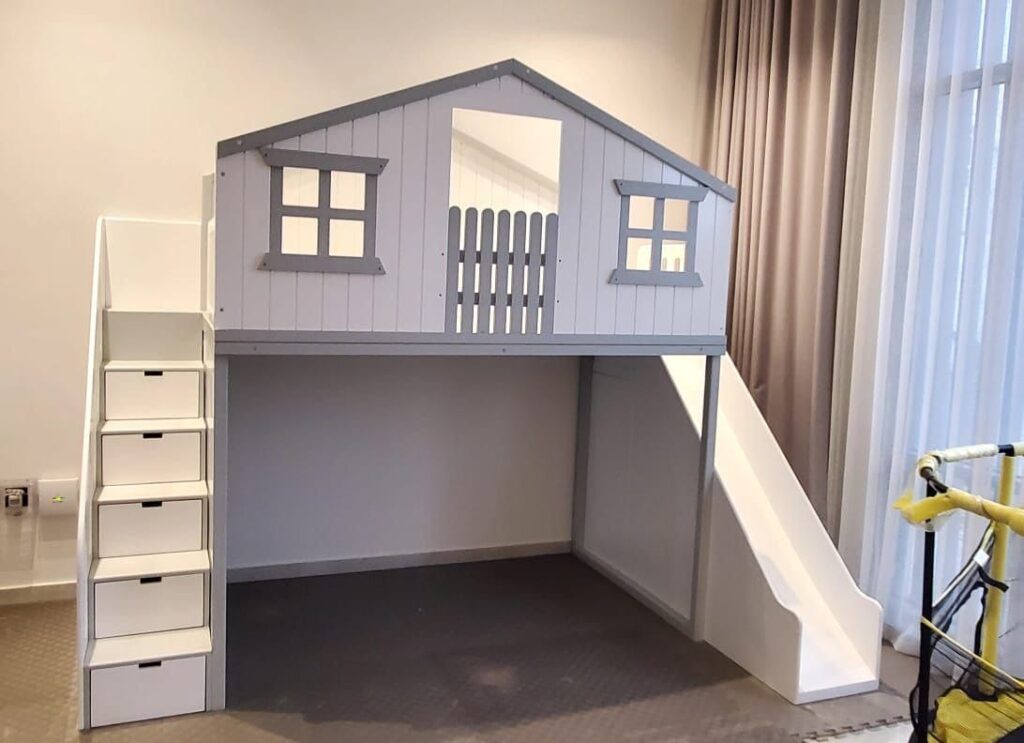 two window, house bed