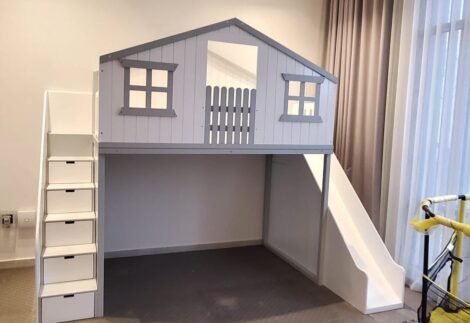 two window, house bed