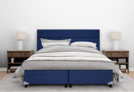 UPHOLSTERED BED