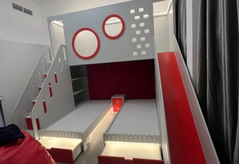 Bunk bed, loft play area, side stairs and slide