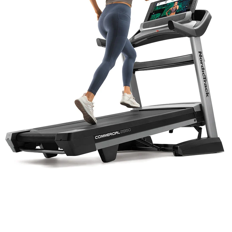 NordicTrack Treadmill Commercial 2950 - Image 5