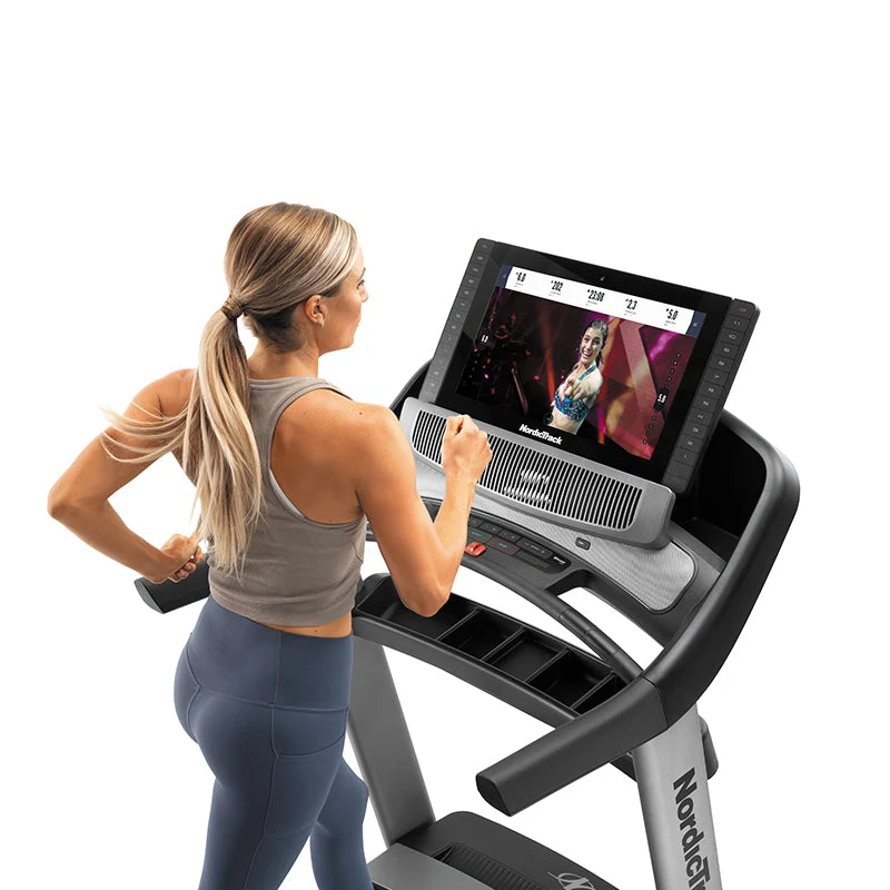 NordicTrack Treadmill Commercial 2950 - Image 4
