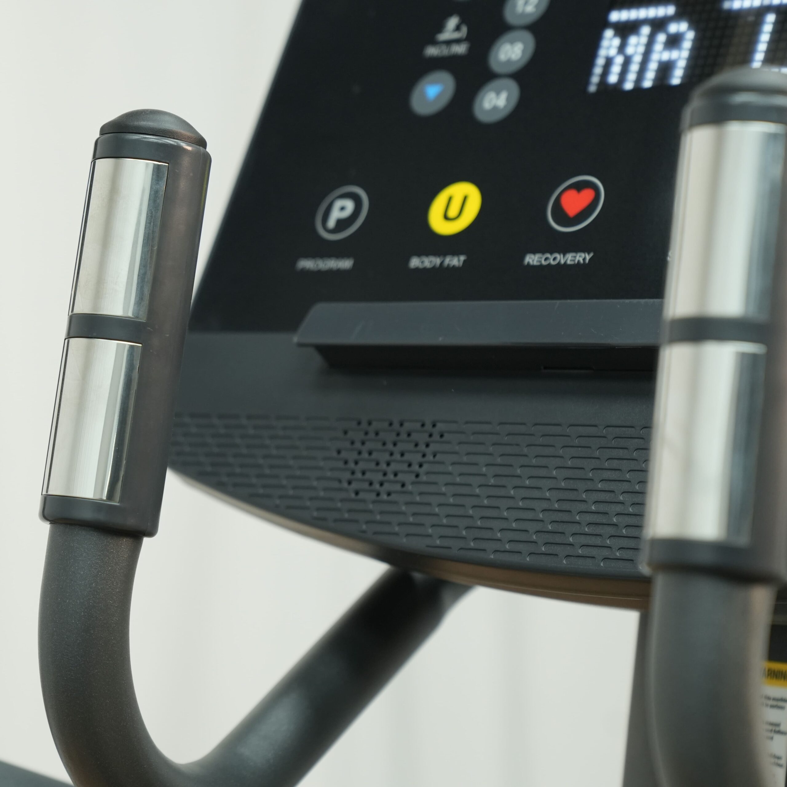 Axox Fitness Elliptical Cross Trainer - Image 3