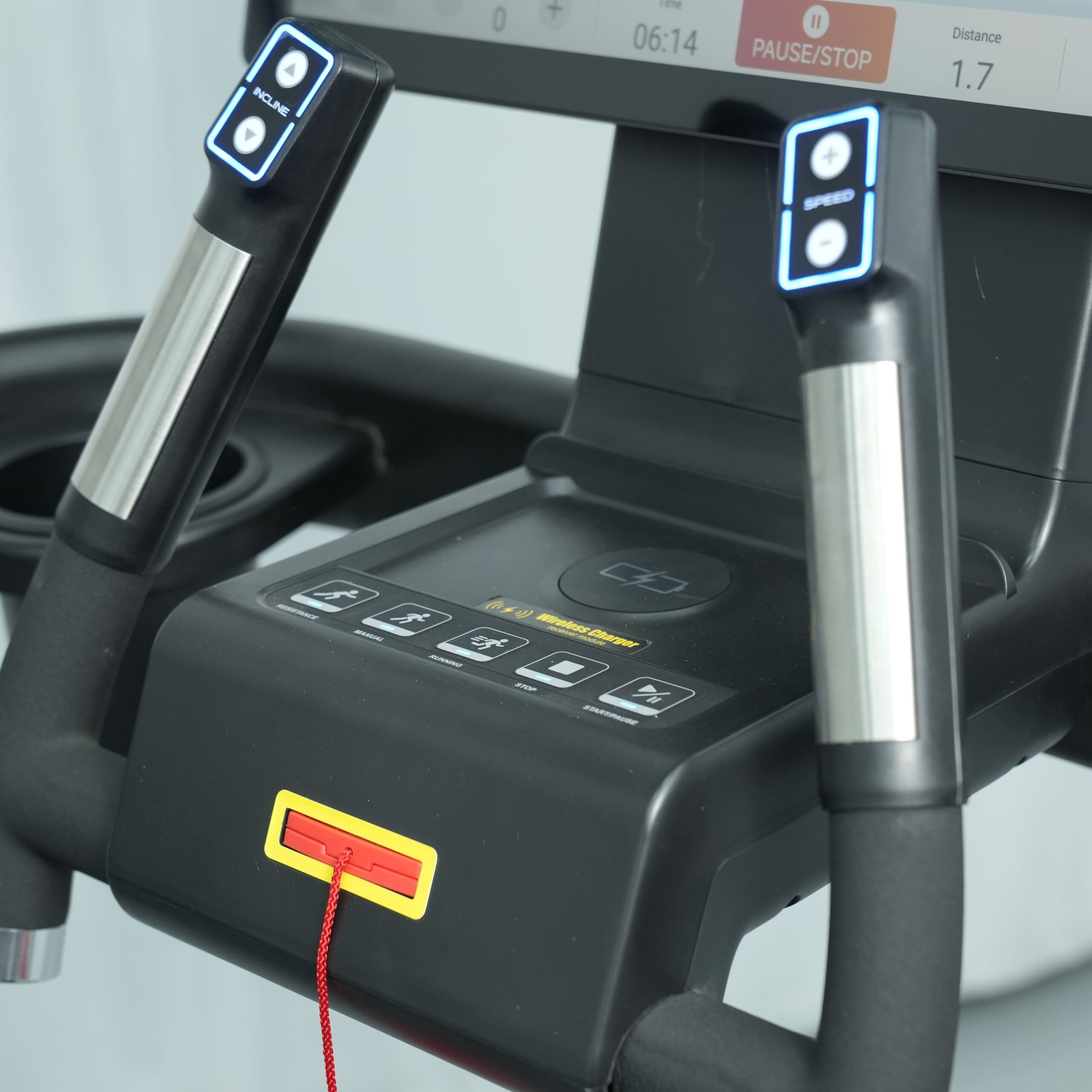 Axox Fitness Sled Runner Elite Treadmill with 23.8″ TFT Touchscreen - Image 2