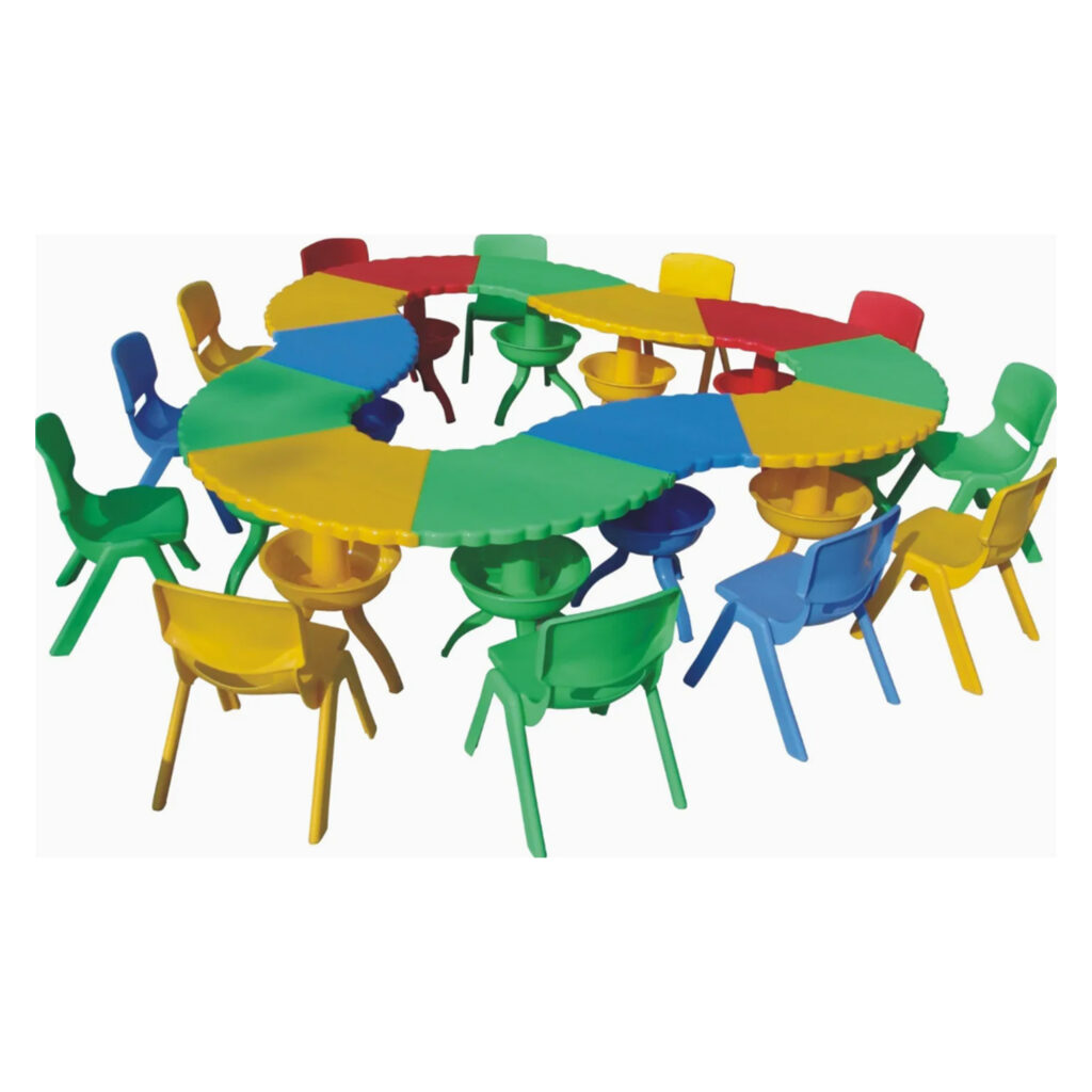 Indoor & Outdoor Use Plastic School Kindergarten Furniture Scallop Table Freely Combined Suitable for Playgrounds and Classrooms, Size: 220x210x50 cm
